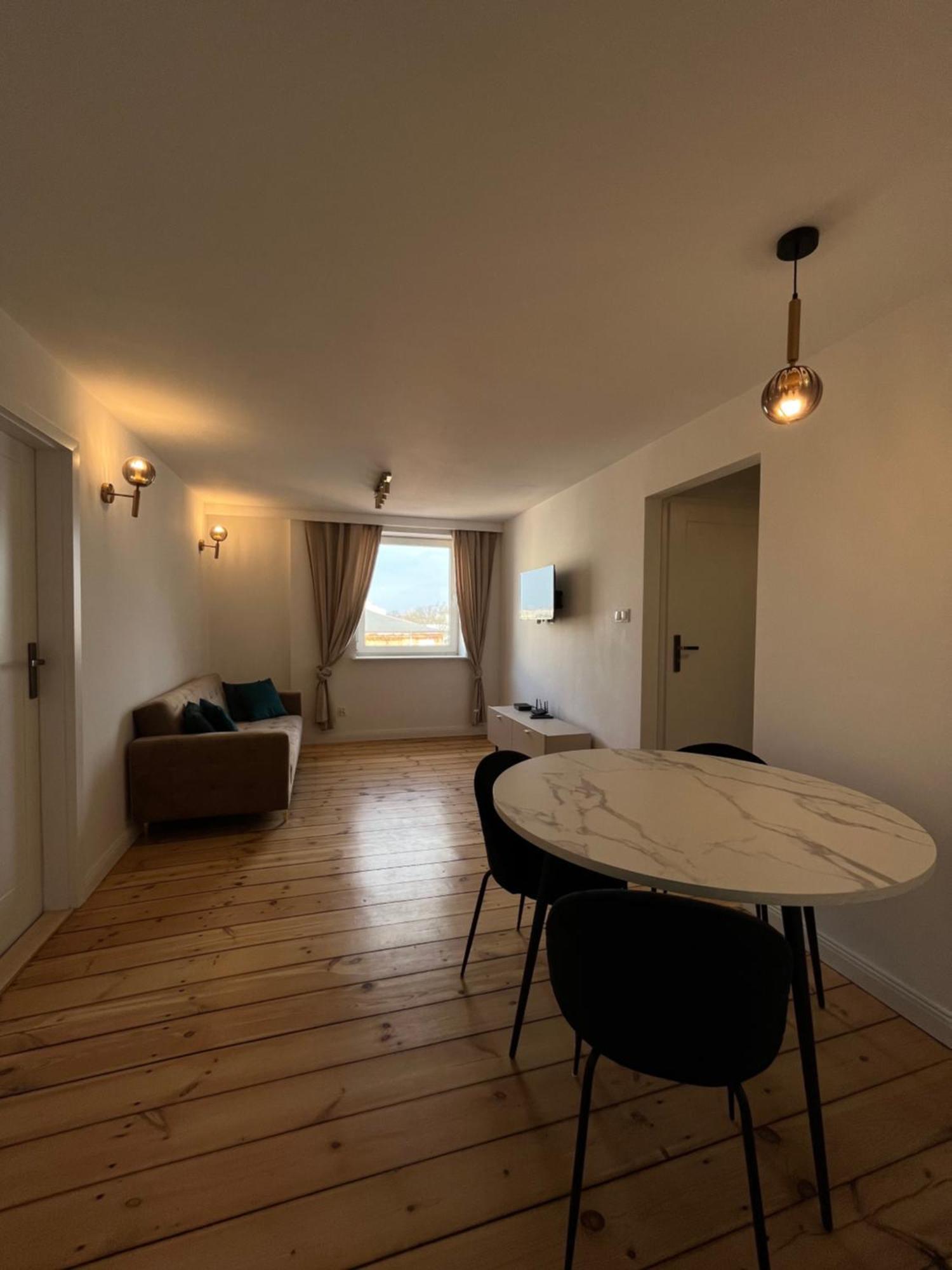 Brickller Apartments By Letrent Zyrardow Exteriör bild